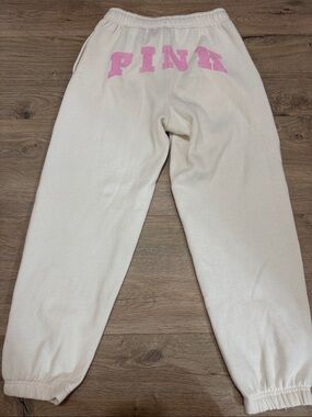 Victoria's Secret Cream Lounge Sweatpants